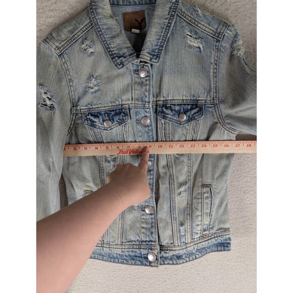 American Eagle Jacket Womens Medium Blue Distressed Denim Trucker Preppy - Picture 5 of 16